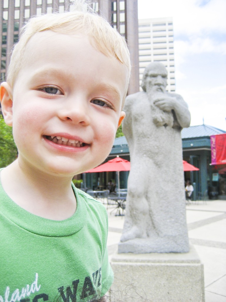Statue.